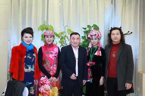 1603705878111133.jpg 一路6.jpg